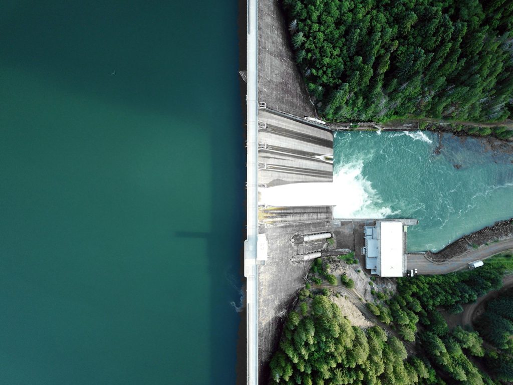 Water dam
